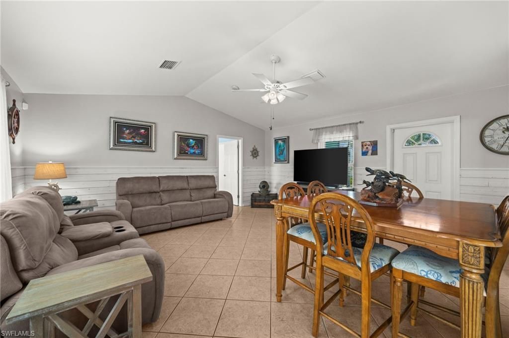 2808 Sanibel Blvd, Saint James City, FL 33956 Photo