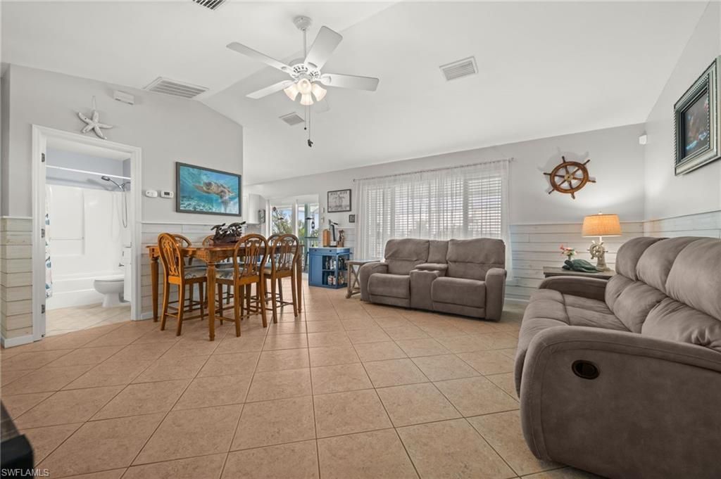 2808 Sanibel Blvd, Saint James City, FL 33956 Photo