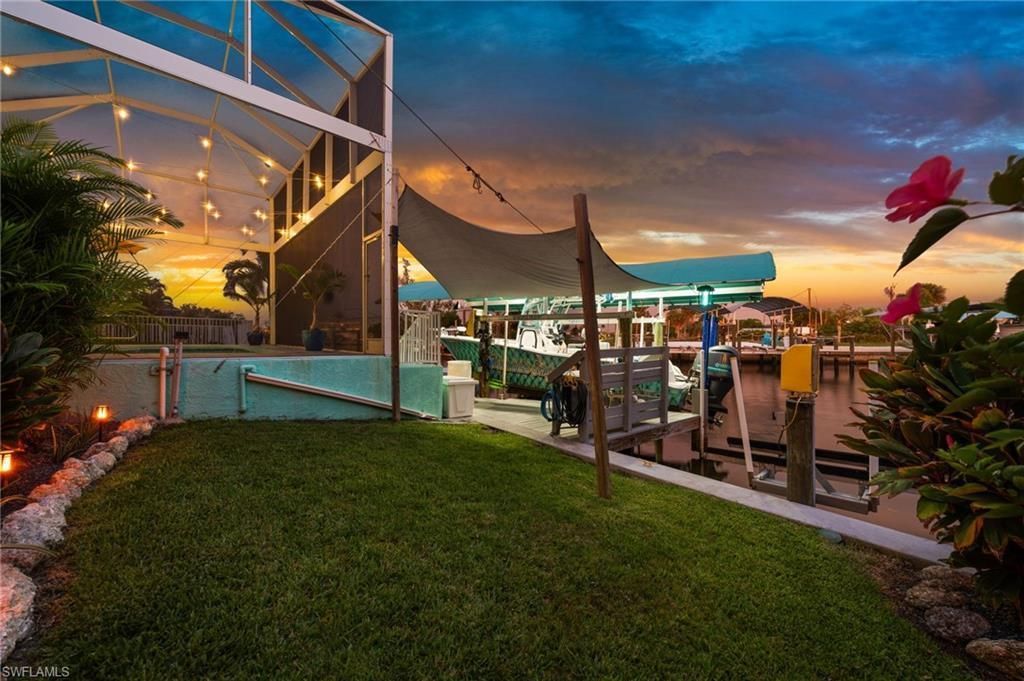 2808 Sanibel Blvd, Saint James City, FL 33956 Photo