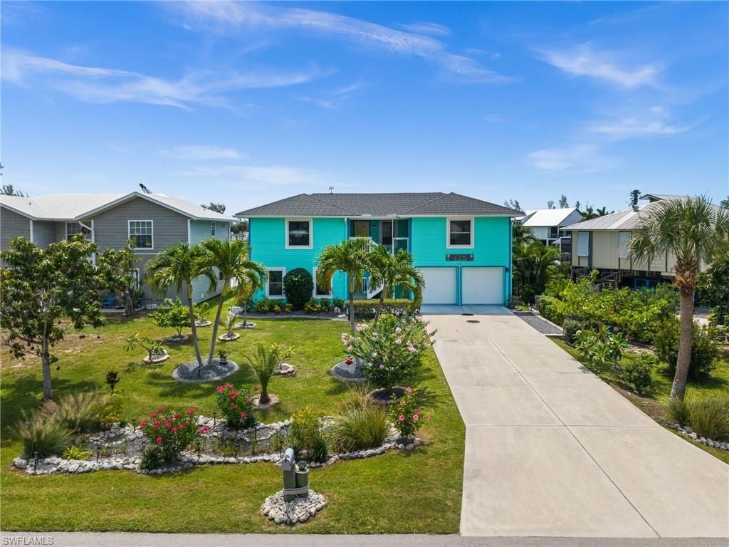 2808 Sanibel Blvd, Saint James City, FL 33956 Photo