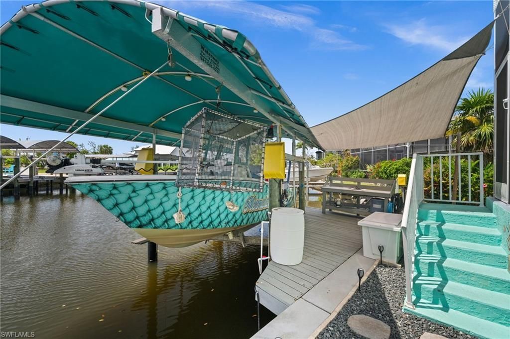 2808 Sanibel Blvd, Saint James City, FL 33956 Photo