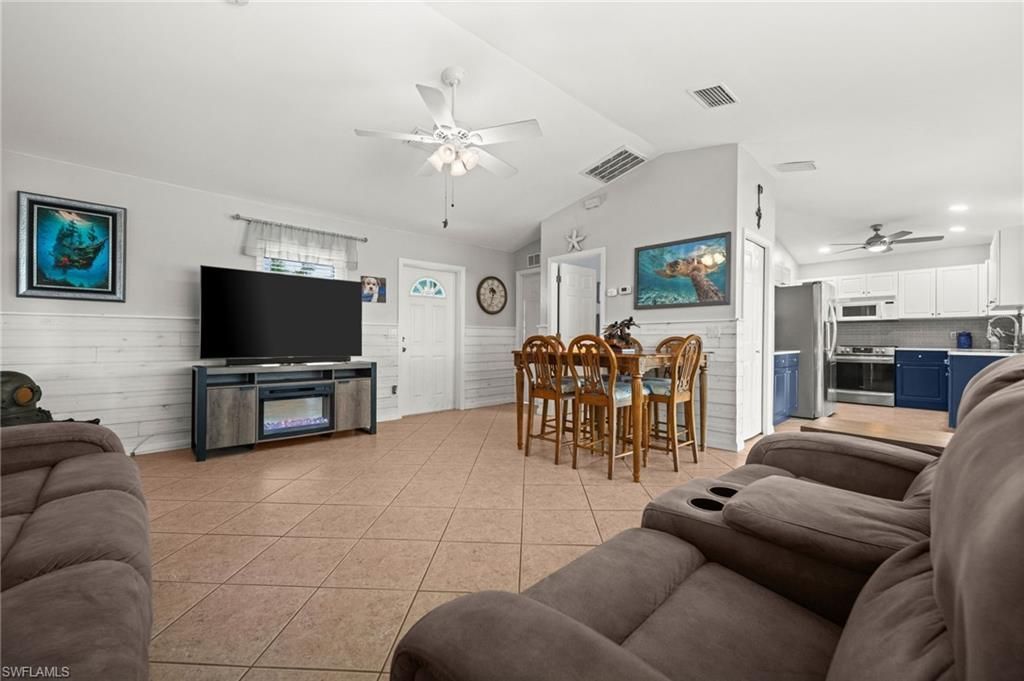 2808 Sanibel Blvd, Saint James City, FL 33956 Photo