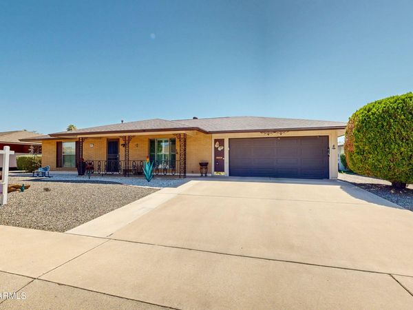 10821 W ROUNDELAY Circle, Sun City, AZ 85351