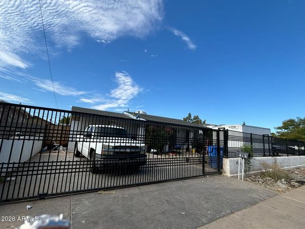 415 W GROVE Street, Phoenix, AZ 85041