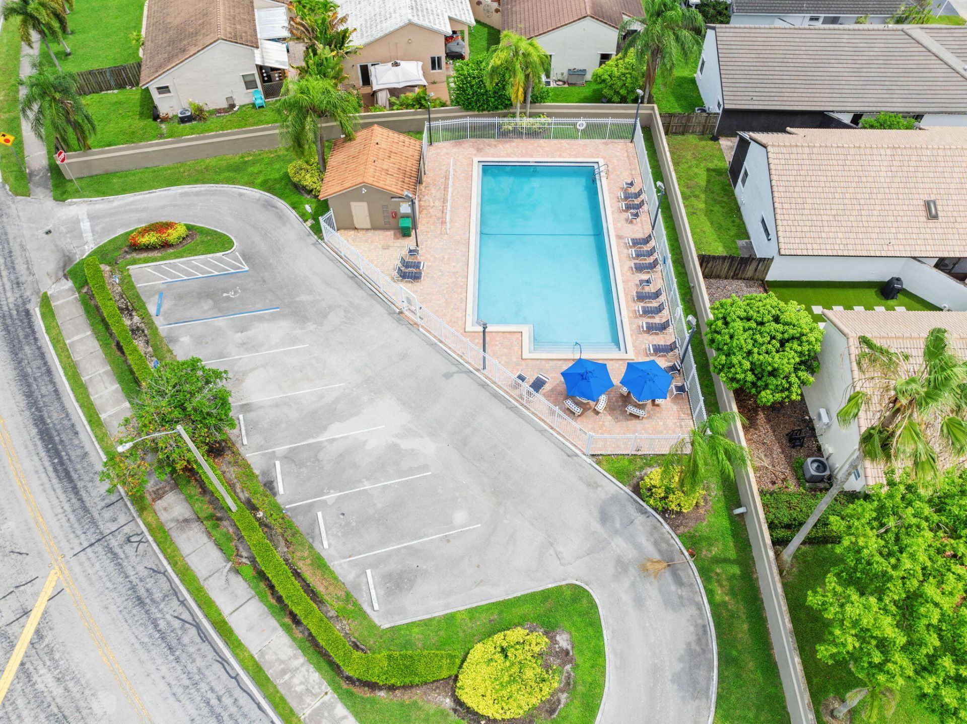 15121 S Waterford Drive, Davie, FL 33331 Photo