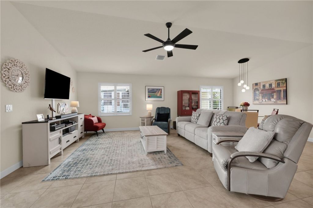 22 Alta Loma, Port Saint Lucie, FL 34952 Photo