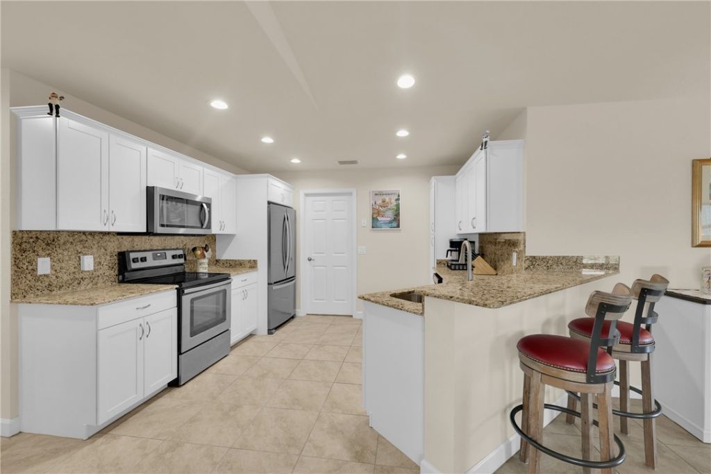 22 Alta Loma, Port Saint Lucie, FL 34952 Photo