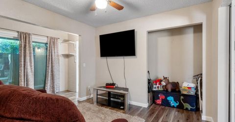 482 De Mar Dr, Sacramento, CA 95831 Photo