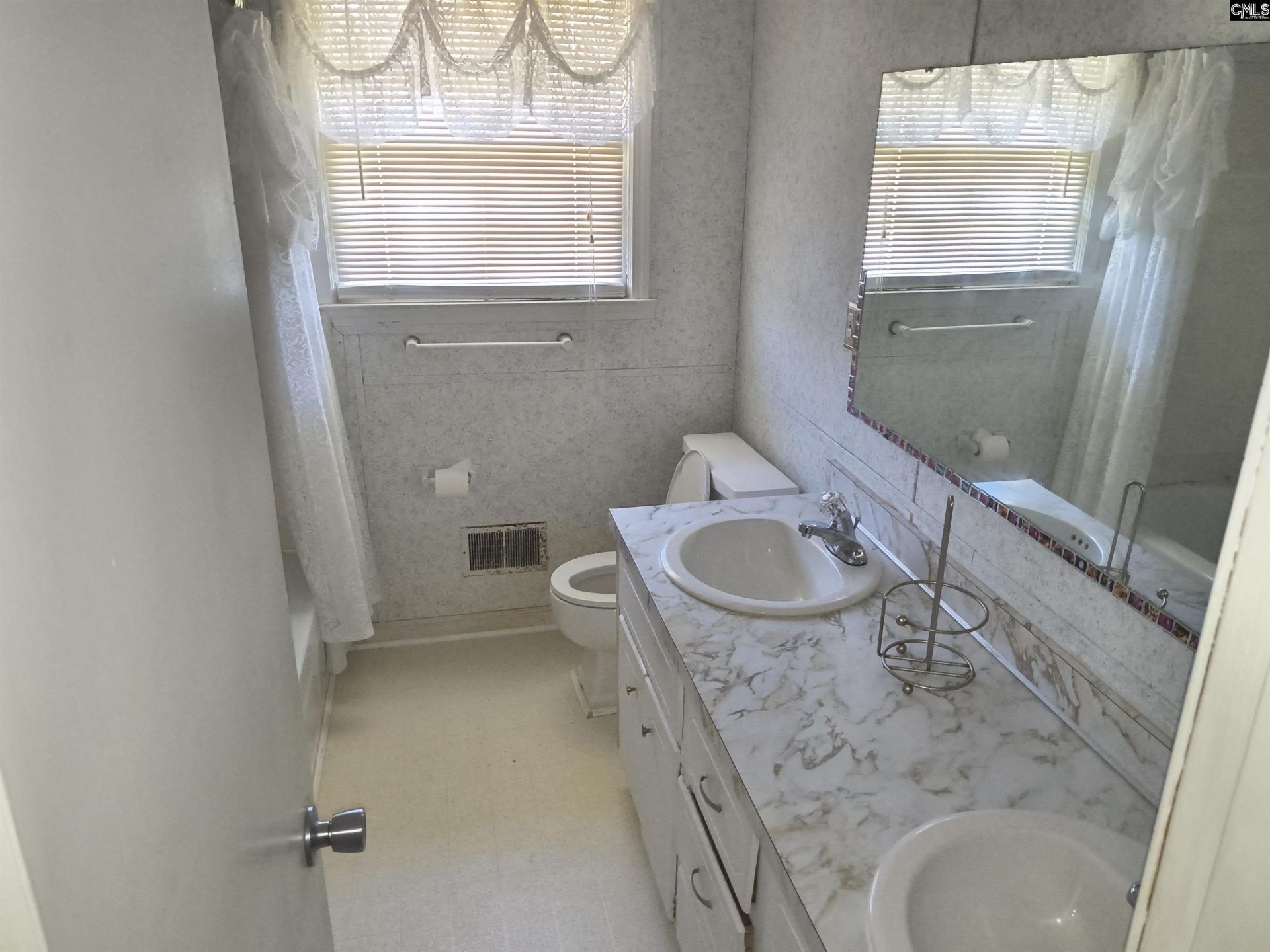 3104 Ulmer Road  Photo 9