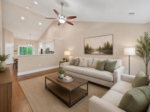429 Munson Place, Unit 9, Traverse City, MI 49686