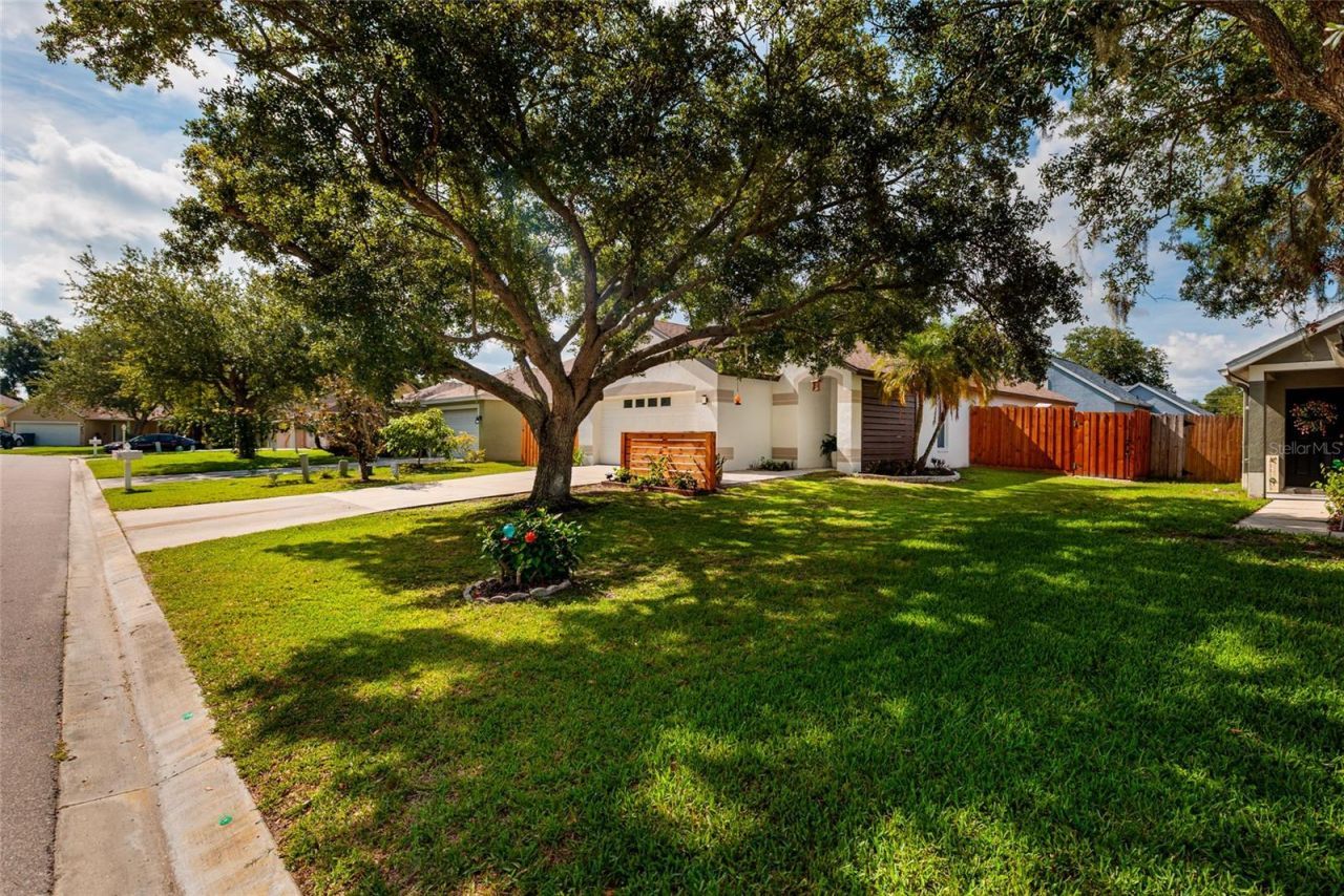 4909 70th Street E, Palmetto, FL 34221 Photo
