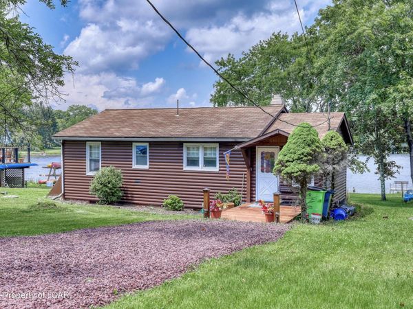 1289 Lakeview Drive, White Haven, PA 18661