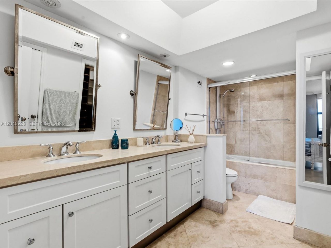 1121 Crandon Blvd , Unit E1205, Key Biscayne, FL 33149 Photo