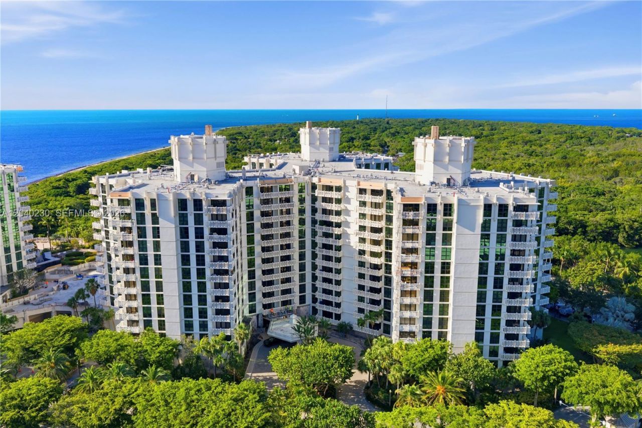1121 Crandon Blvd , Unit E1205, Key Biscayne, FL 33149 Photo