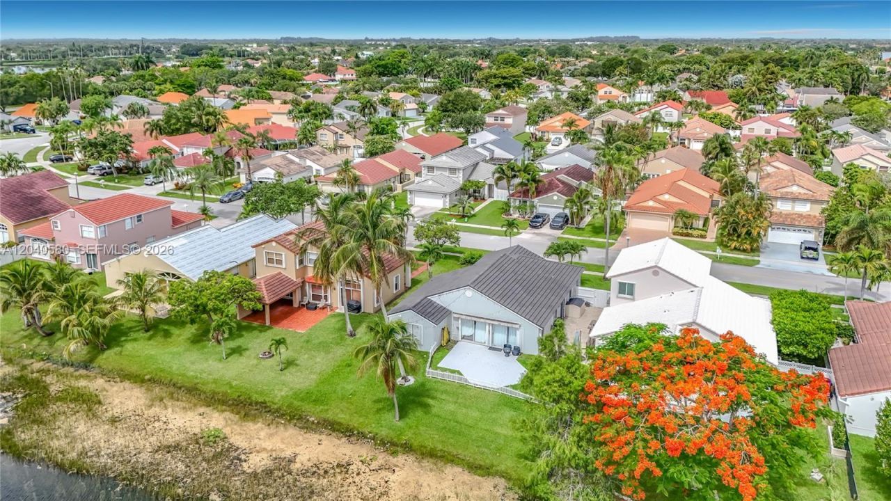 1141 NW 173rd Ave , Pembroke Pines, FL 33029 Photo