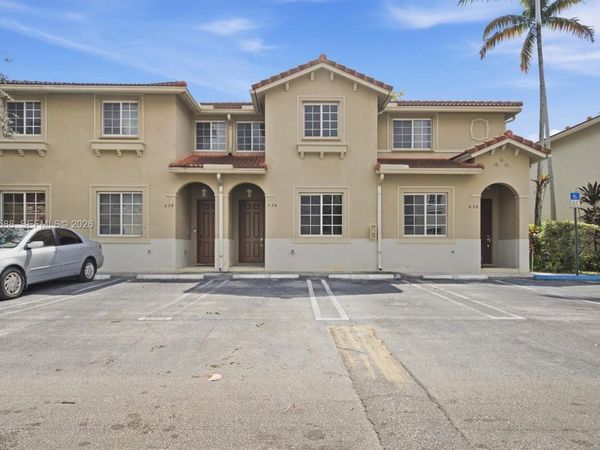 21207 NW 14th Pl, Unit 7-28, Miami Gardens, FL 33169