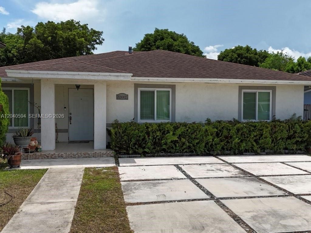 22442 SW 109th Ct , Miami, FL 33170 Photo