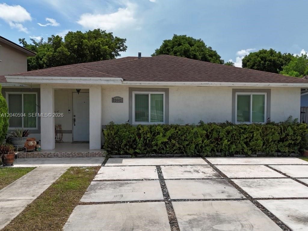 22442 SW 109th Ct , Miami, FL 33170 Photo