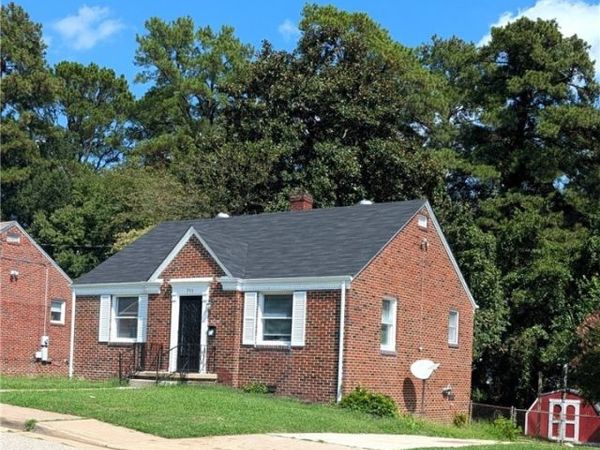 705 Elko Avenue, Colonial Heights, VA 23834