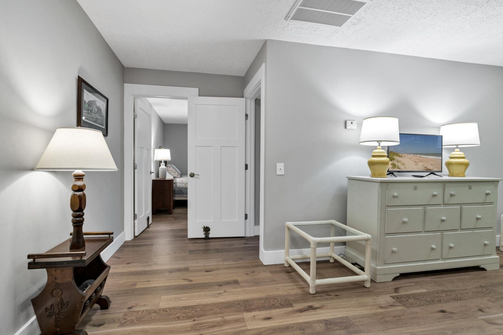 3204 Fort Street Photo 29