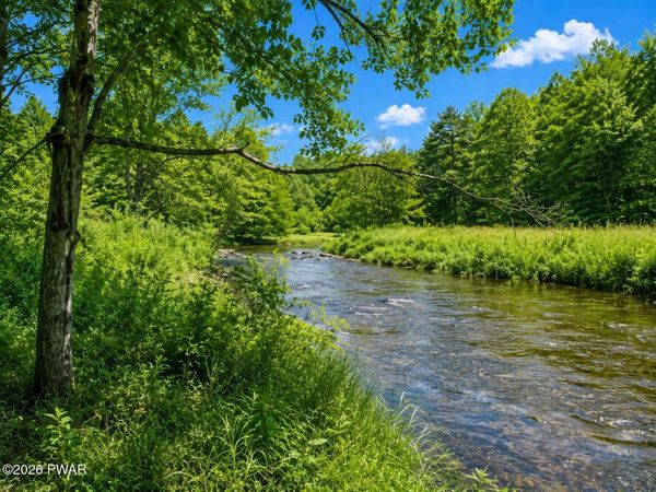 255 Creek Road , Greentown, PA 18426