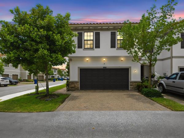 1009 Sweet Briar Lane, Riviera Beach, FL 33410