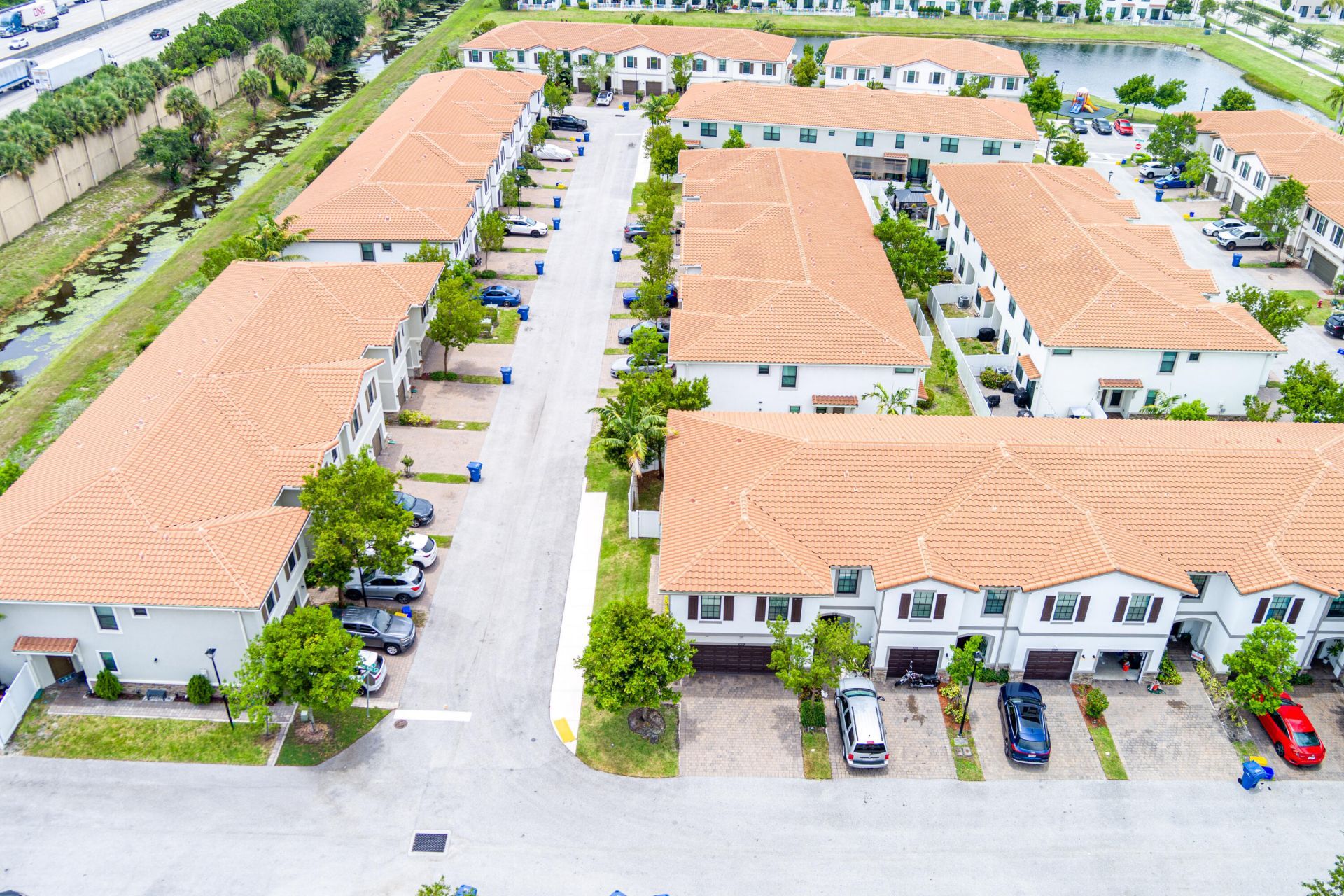 1009 Sweet Briar Lane, Riviera Beach, FL 33410 Photo
