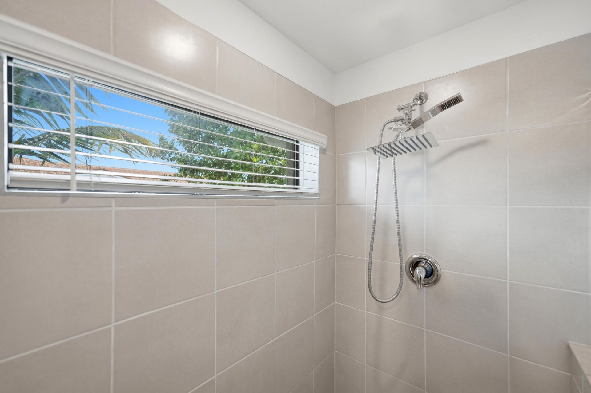 1009 Sweet Briar Lane, Riviera Beach, FL 33410 Photo