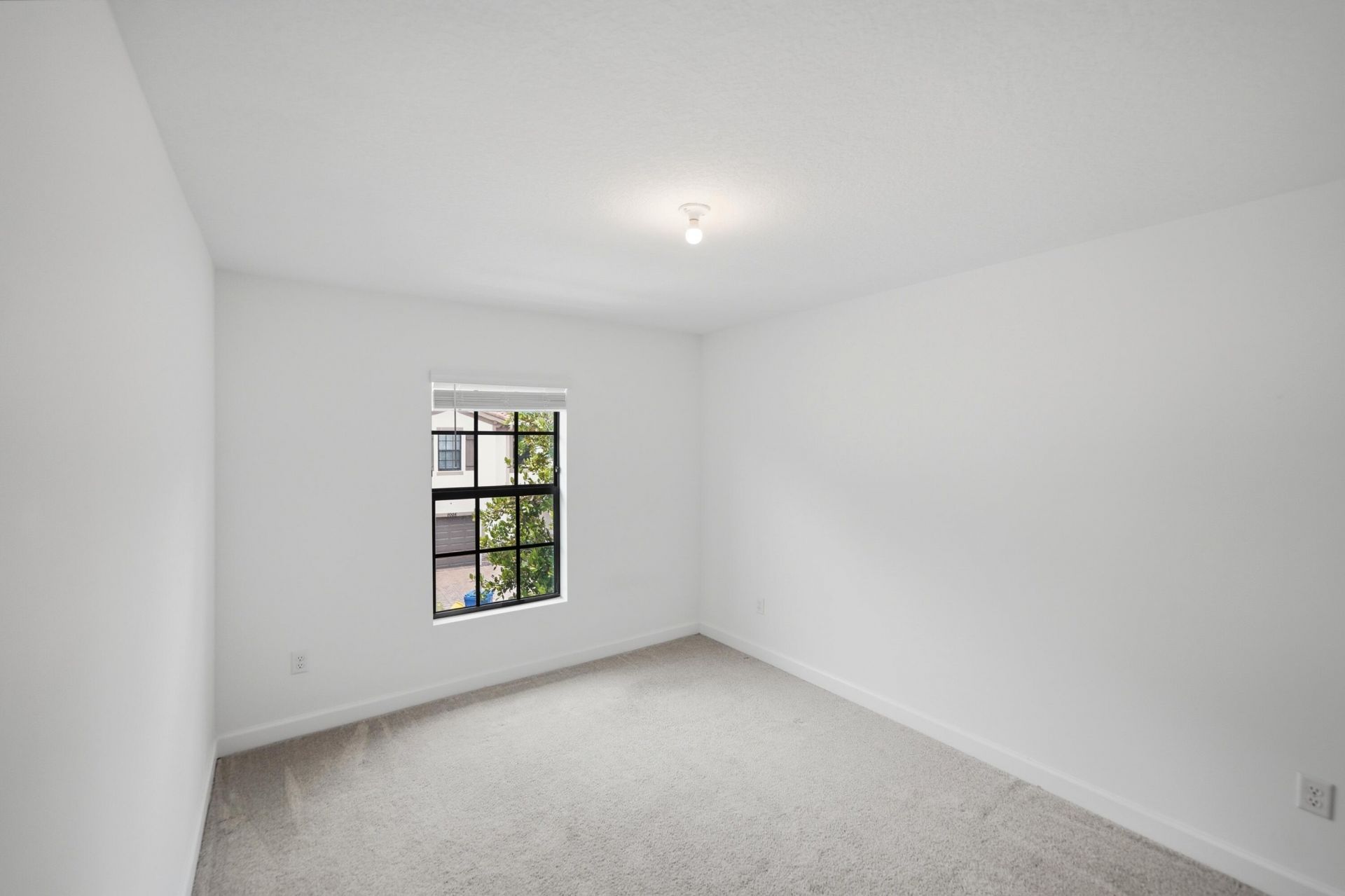 1009 Sweet Briar Lane, Riviera Beach, FL 33410 Photo