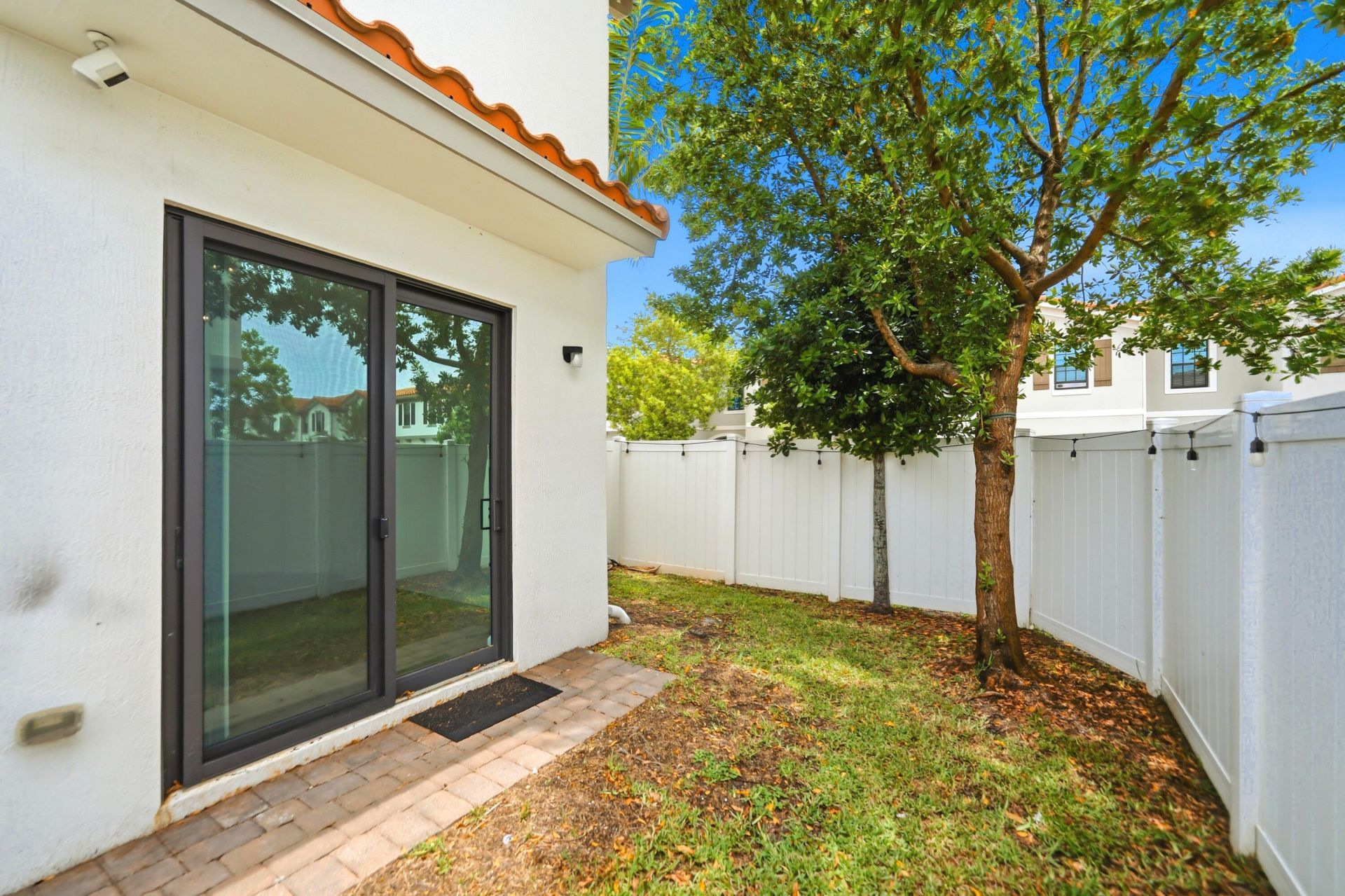 1009 Sweet Briar Lane, Riviera Beach, FL 33410 Photo
