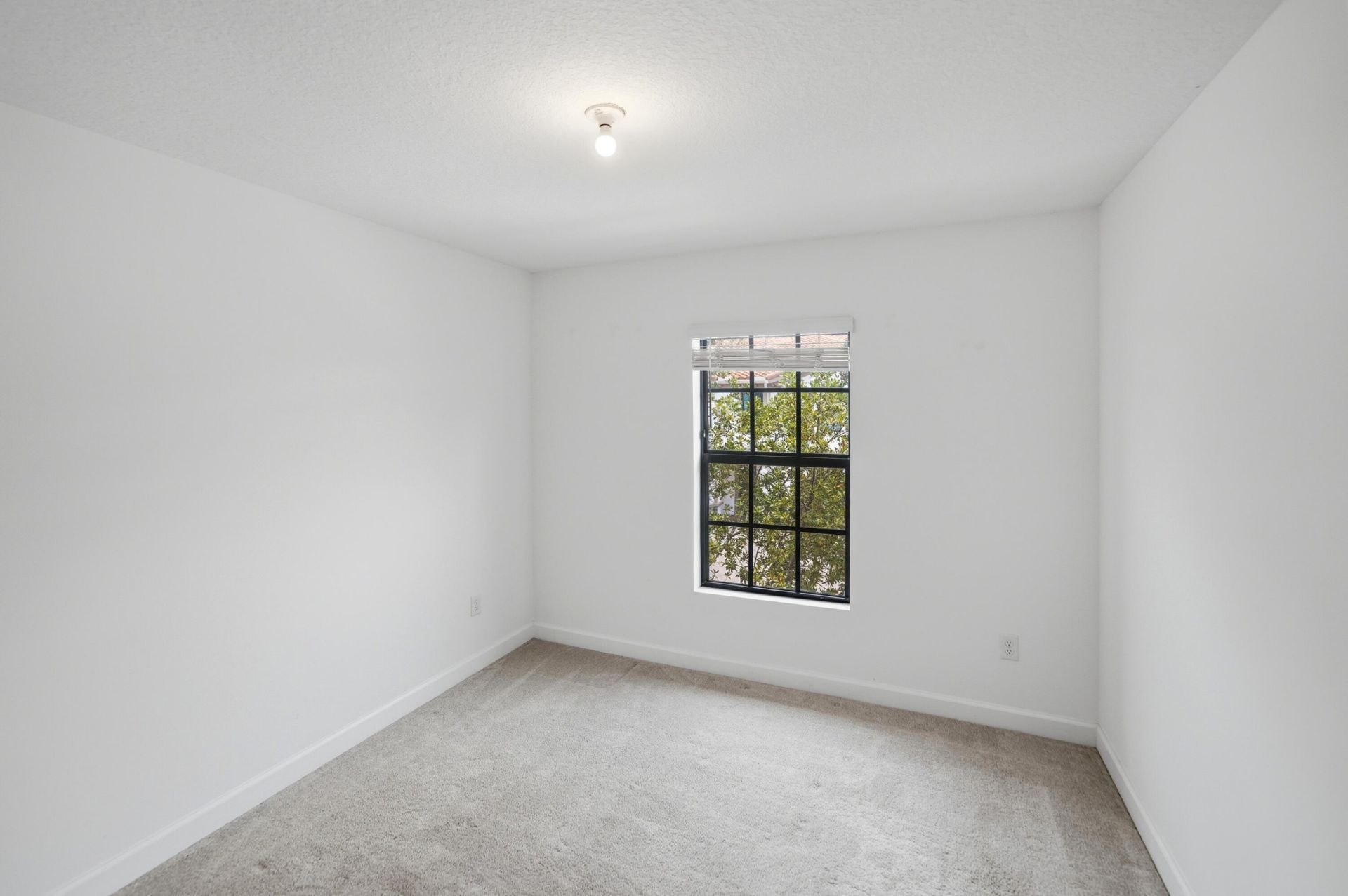 1009 Sweet Briar Lane, Riviera Beach, FL 33410 Photo