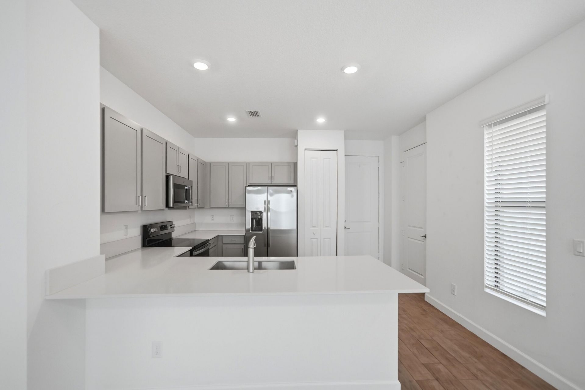 1009 Sweet Briar Lane, Riviera Beach, FL 33410 Photo