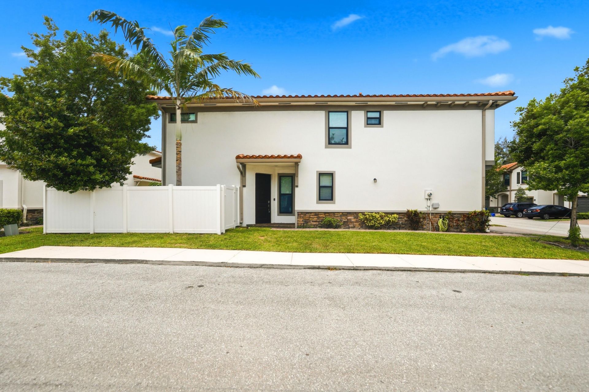 1009 Sweet Briar Lane, Riviera Beach, FL 33410 Photo