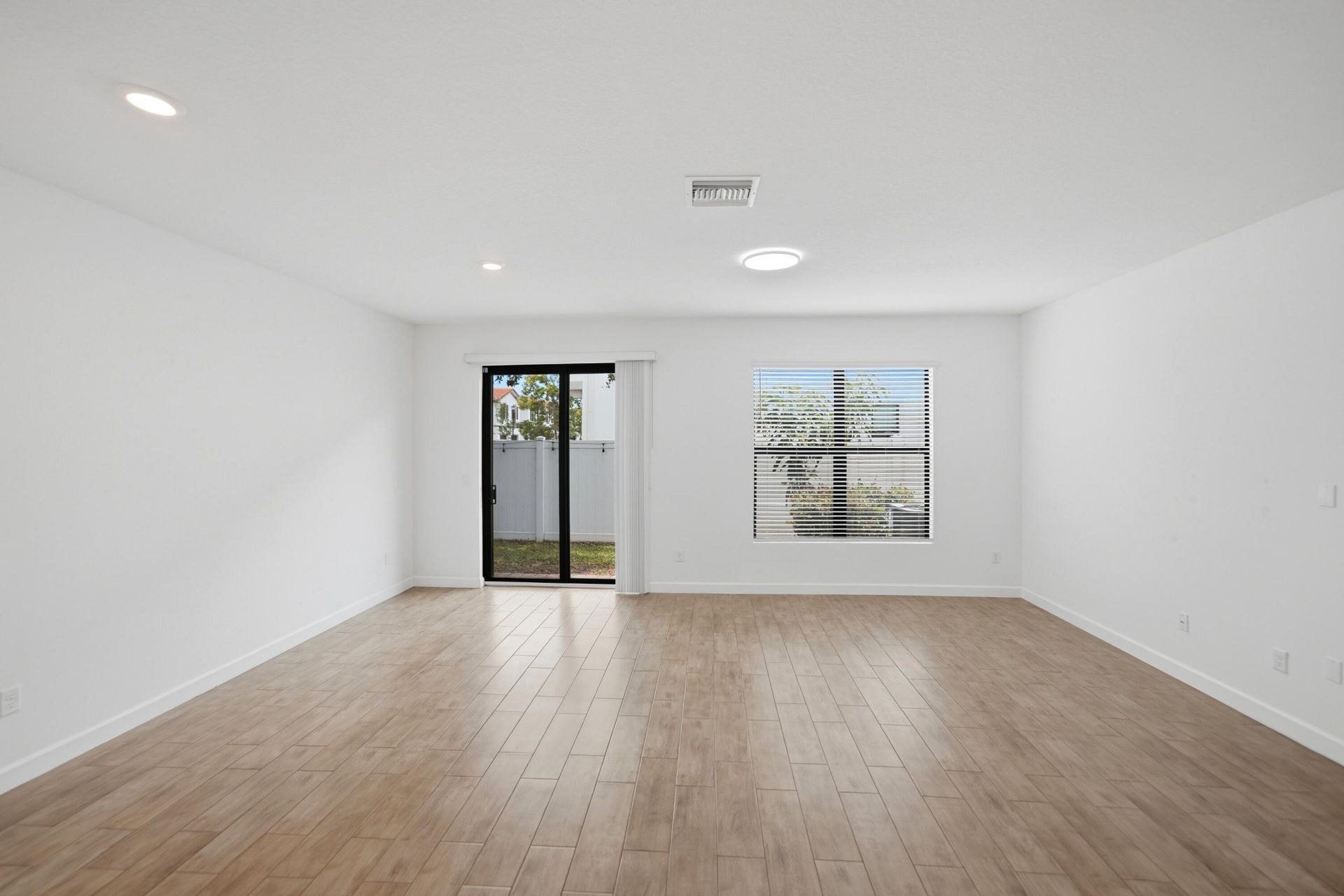 1009 Sweet Briar Lane, Riviera Beach, FL 33410 Photo