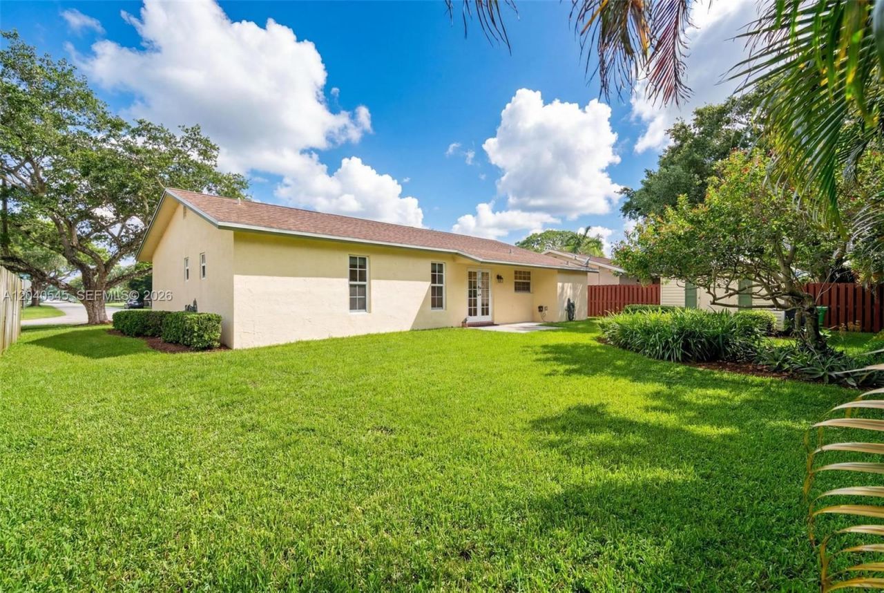 2760 NW 108th Ave, Sunrise, FL 33322 Photo