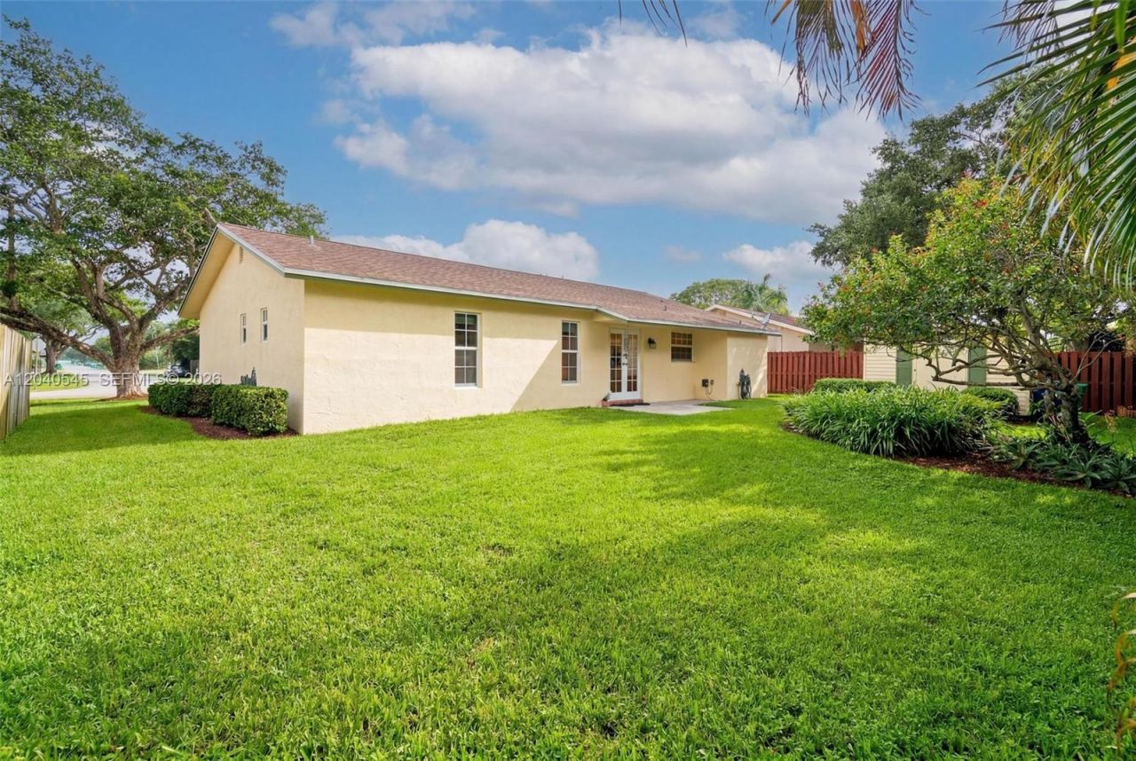 2760 NW 108th Ave, Sunrise, FL 33322 Photo