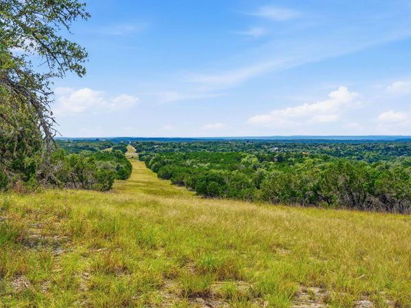3230 W Fitzhugh RD, Dripping Springs, TX 78620