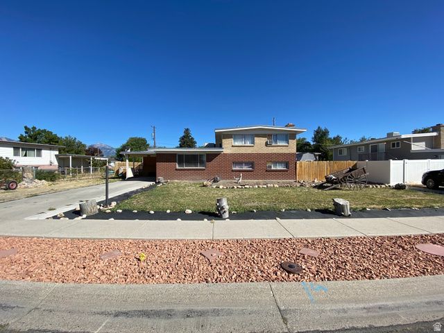 1417 W Mango Rd , Taylorsville, UT 84123 Main Photo