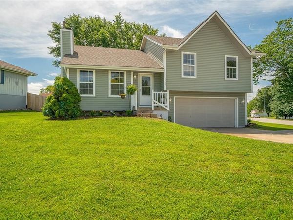1711 Christi Lane, Raymore, MO 64083