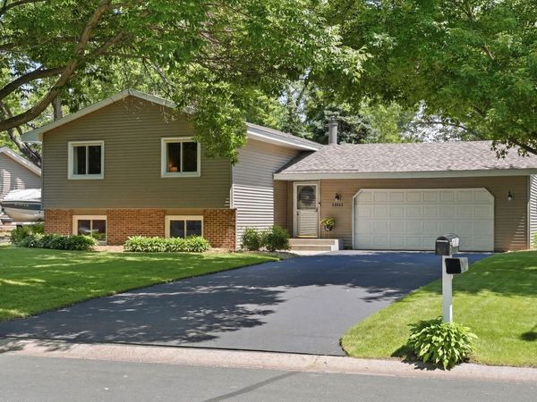 12011 Cree Street NW, Coon Rapids, MN 55433