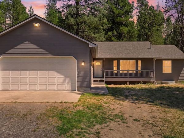 37106 N Muehle Rd, Elk, WA 99009