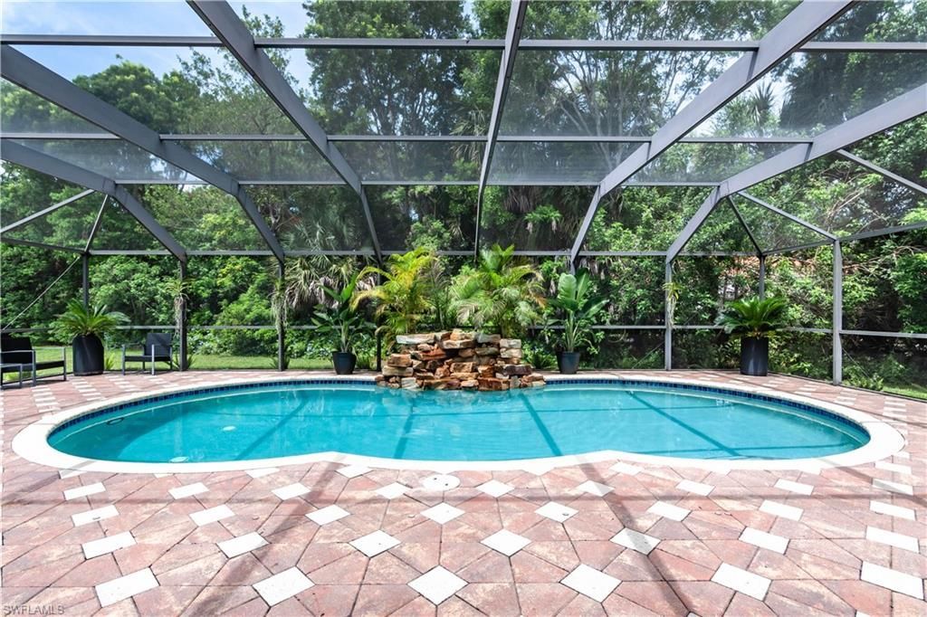 7653 Citrus Hill Ln, Naples, FL 34109 Photo