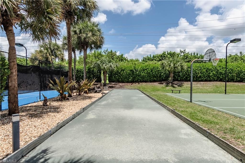 7653 Citrus Hill Ln, Naples, FL 34109 Photo
