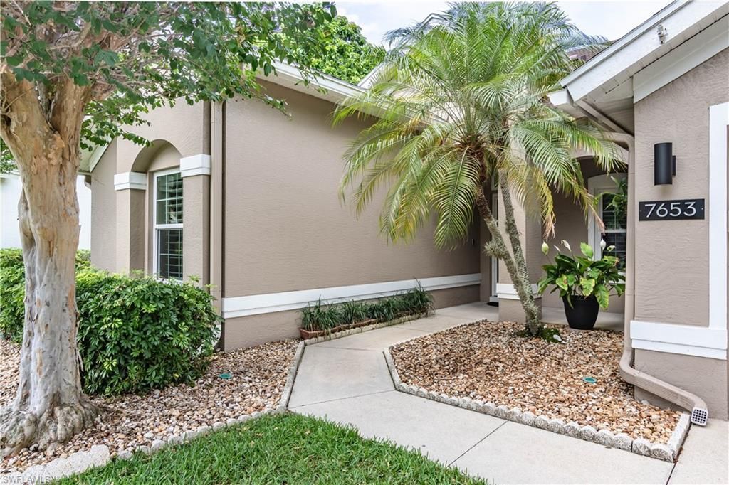 7653 Citrus Hill Ln, Naples, FL 34109 Photo
