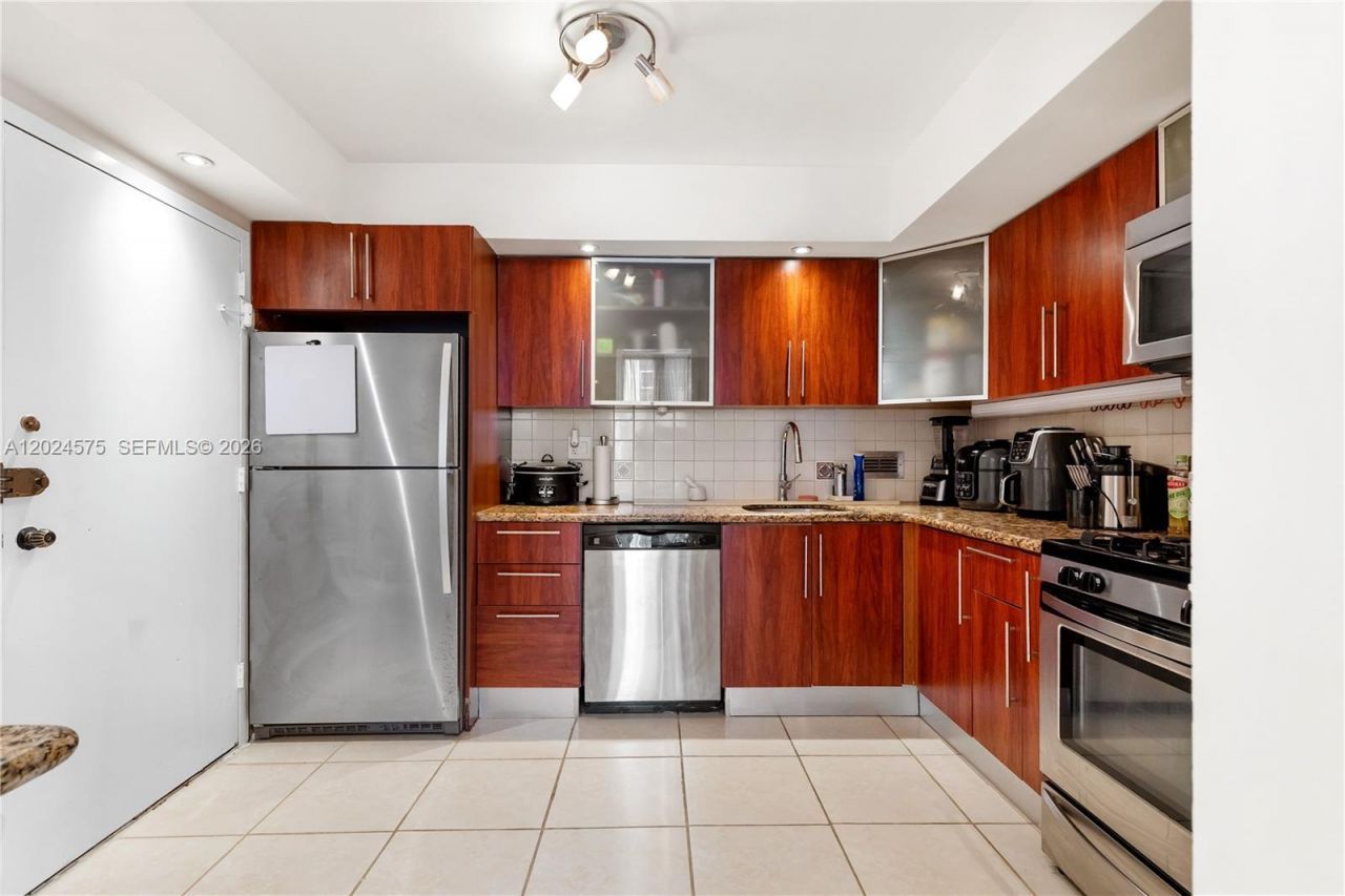 2030 S Ocean Dr, Unit 307, Hallandale Beach, FL 33009 Photo