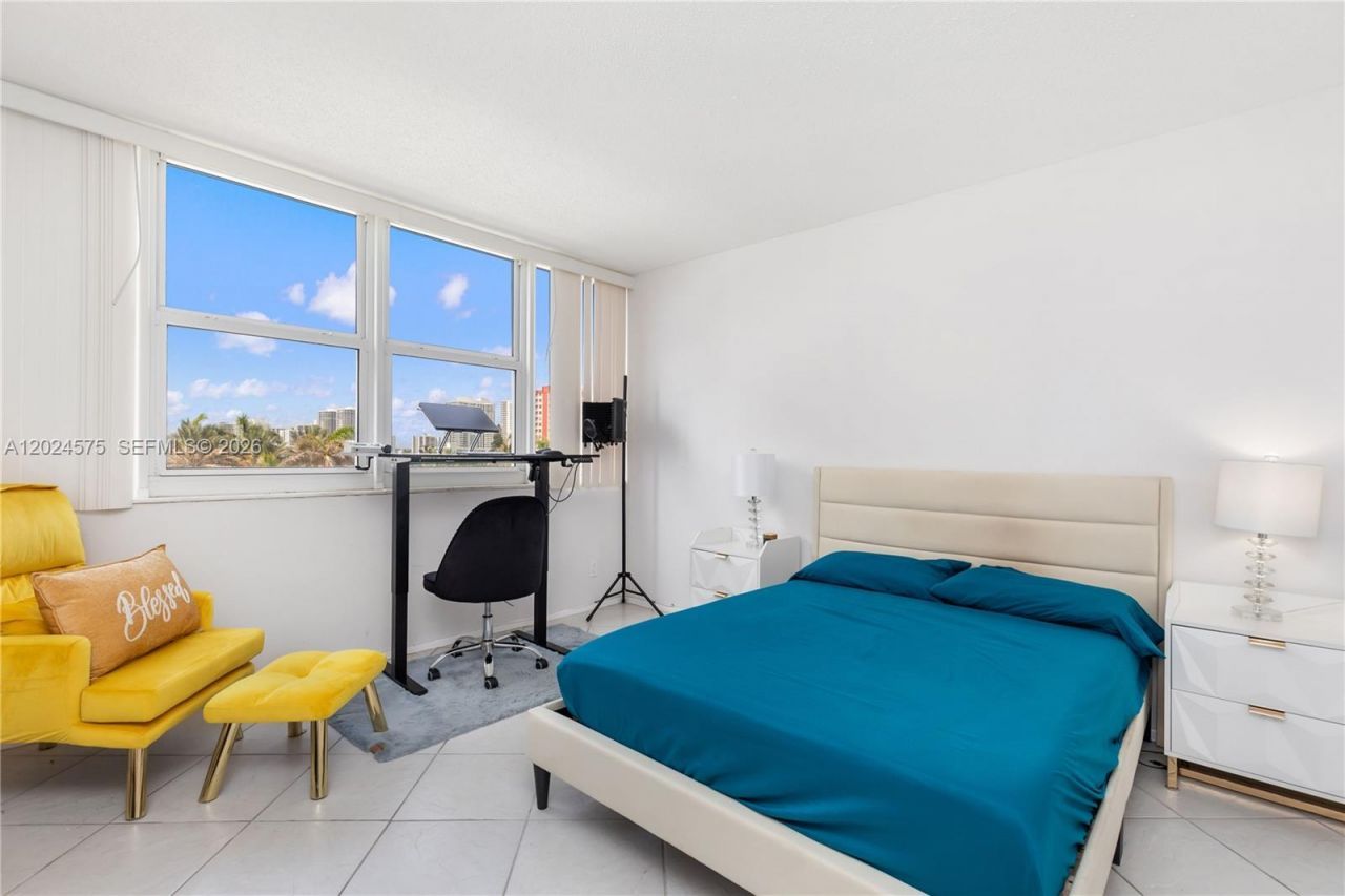2030 S Ocean Dr, Unit 307, Hallandale Beach, FL 33009 Photo