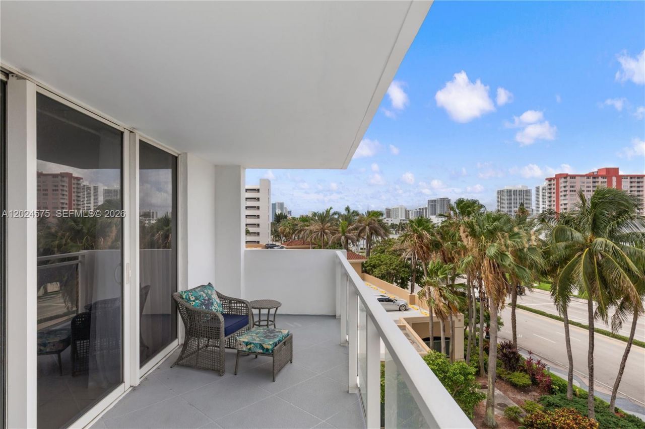 2030 S Ocean Dr, Unit 307, Hallandale Beach, FL 33009 Photo