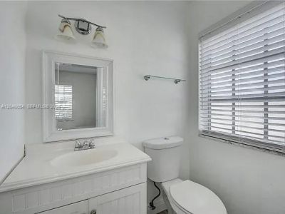 2200 NE 66th St, Unit 1401, Fort Lauderdale, FL 33308 Photo