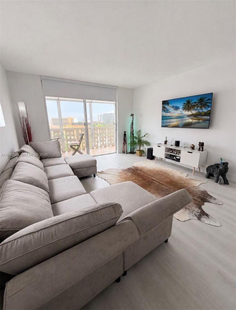 1893 S Ocean Dr, Unit 601, Hallandale Beach, FL 33009 Photo