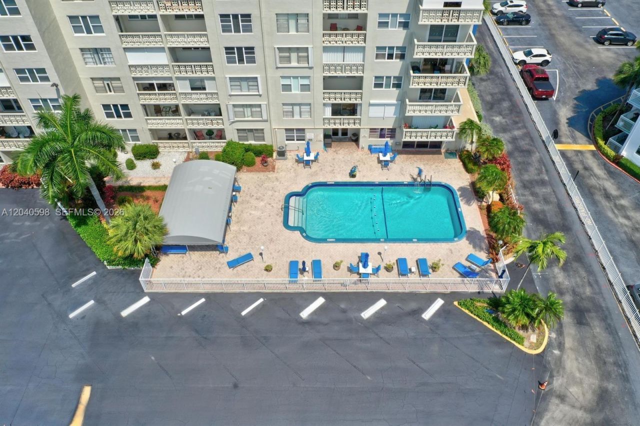 1893 S Ocean Dr, Unit 601, Hallandale Beach, FL 33009 Photo
